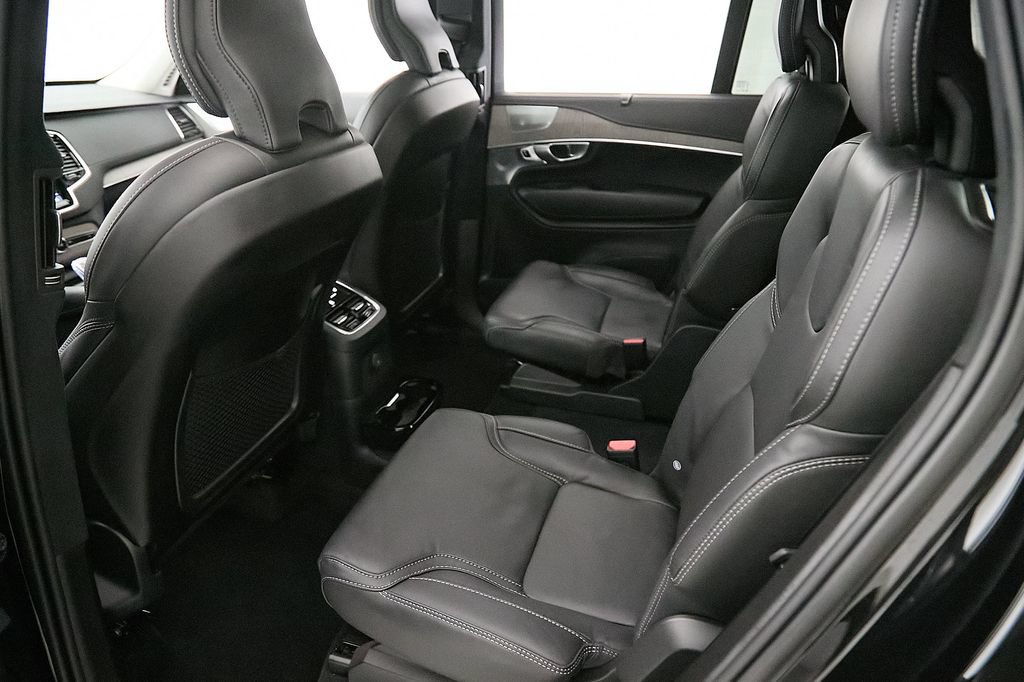 Certified 2024 Volvo XC90 T8 Ultimate w/ Lounge Package AWD/4WD image 22
