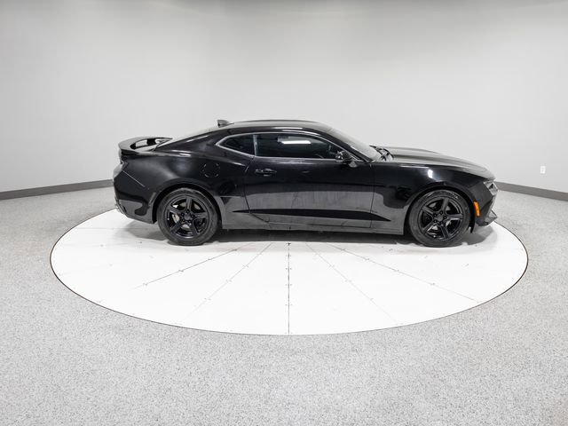 Used 2016 Chevrolet Camaro LT RWD image 24