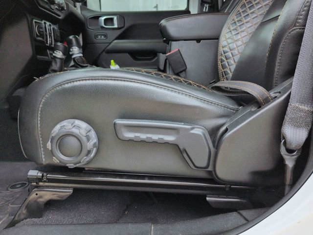 Used 2022 Jeep Wrangler Unlimited Sahara image 23