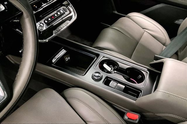 Used 2025 Lincoln Corsair Grand Touring w/ Equipment Group 302A image 17