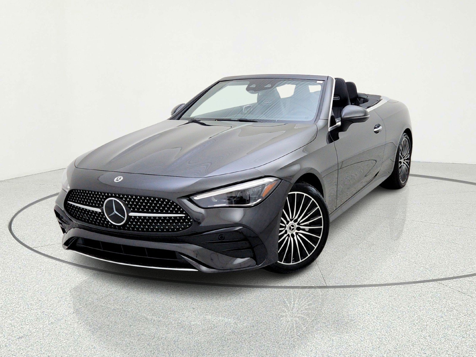 Certified 2026 Mercedes-Benz CLE 300 4MATIC Cabriolet image 2