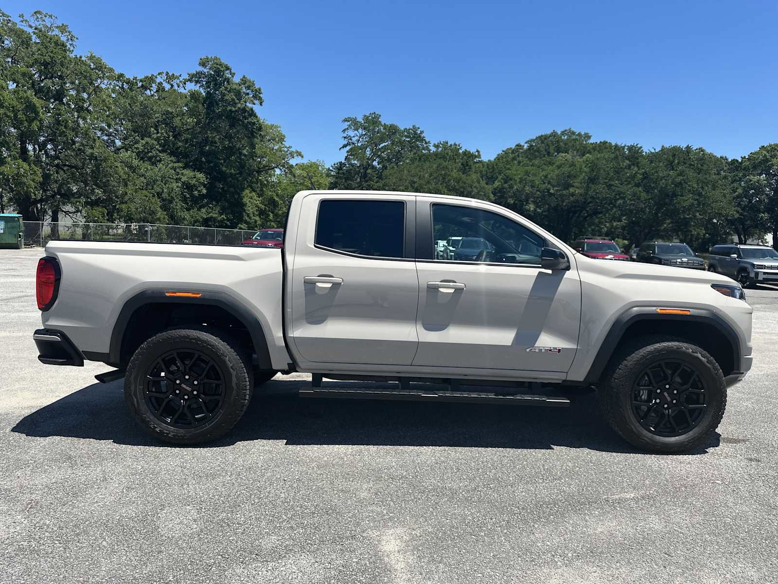 Used 2026 GMC Canyon AT4 w/ AT4 Premium Package AWD/4WD image 10