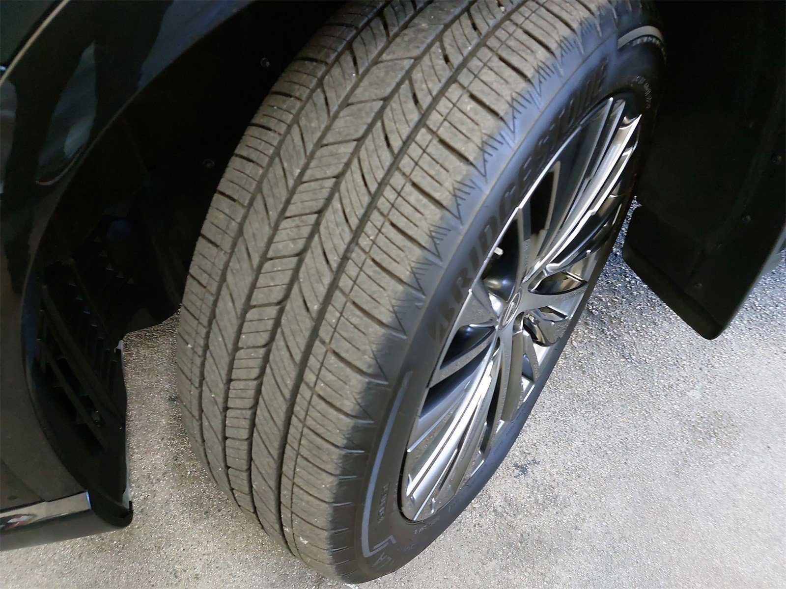 Used 2025 Lexus RX 450h AWD w/ Convenience Package image 37