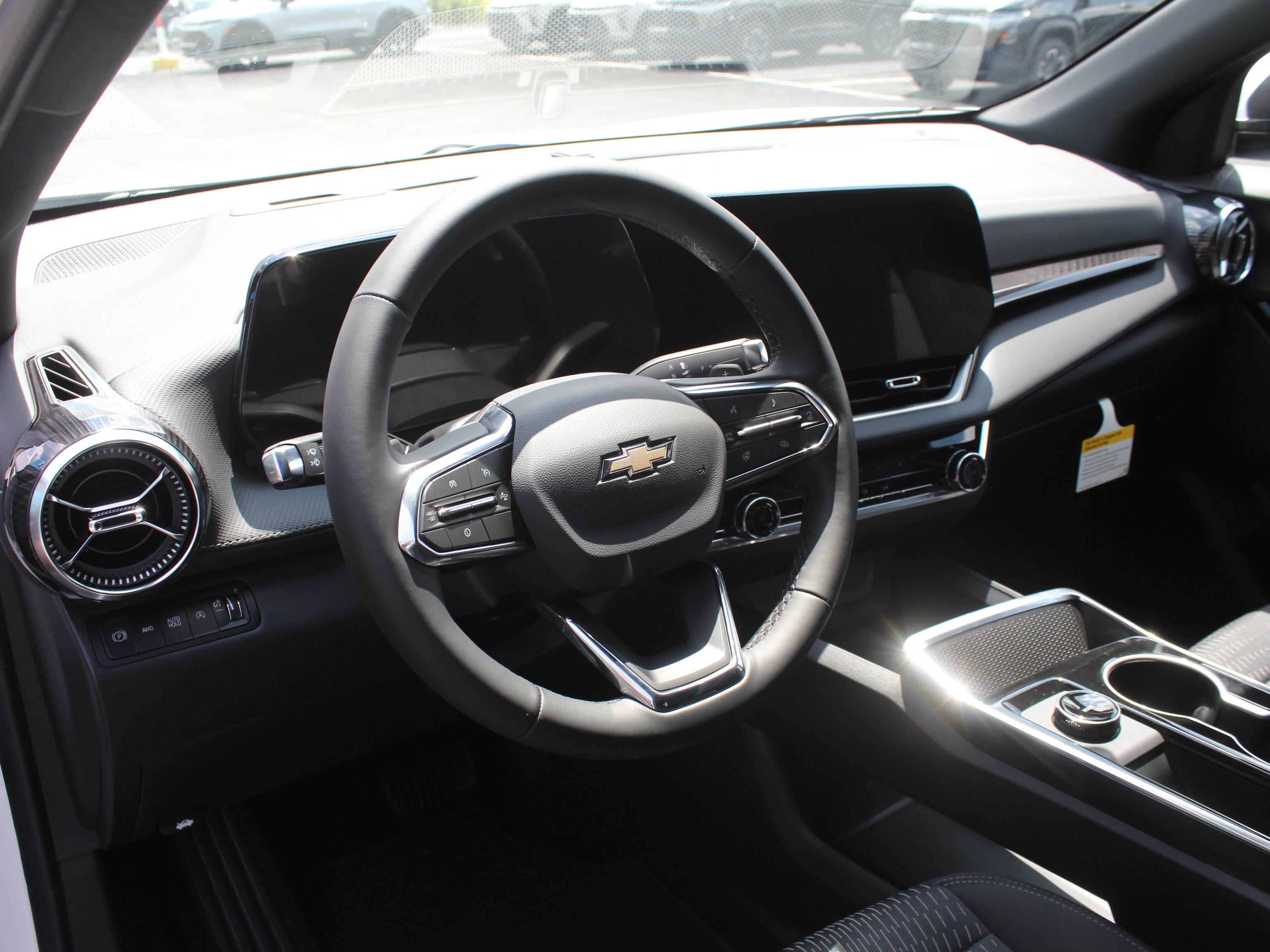 New 2027 Chevrolet Equinox LT AWD/4WD image 10