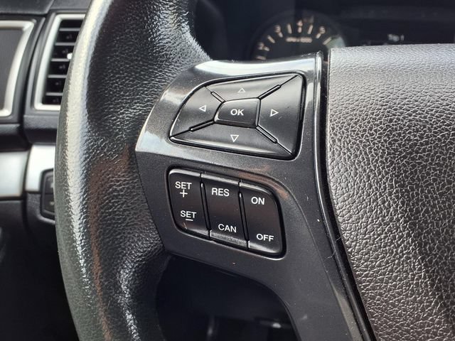 Used 2017 Ford Explorer XLT AWD/4WD image 16