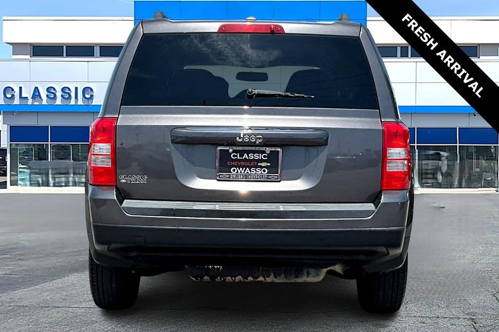 Used 2016 Jeep Patriot Sport w/ Power Value Group image 6