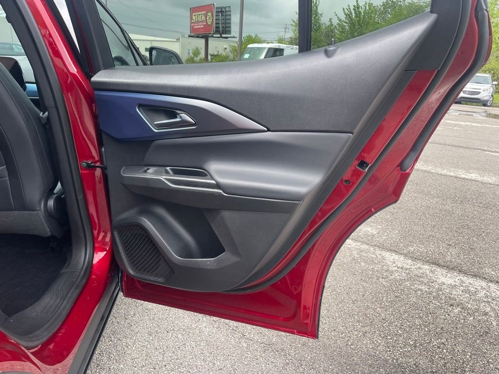 Used 2024 Chevrolet Equinox EV LT w/ LPO, Blackout Package FWD image 18