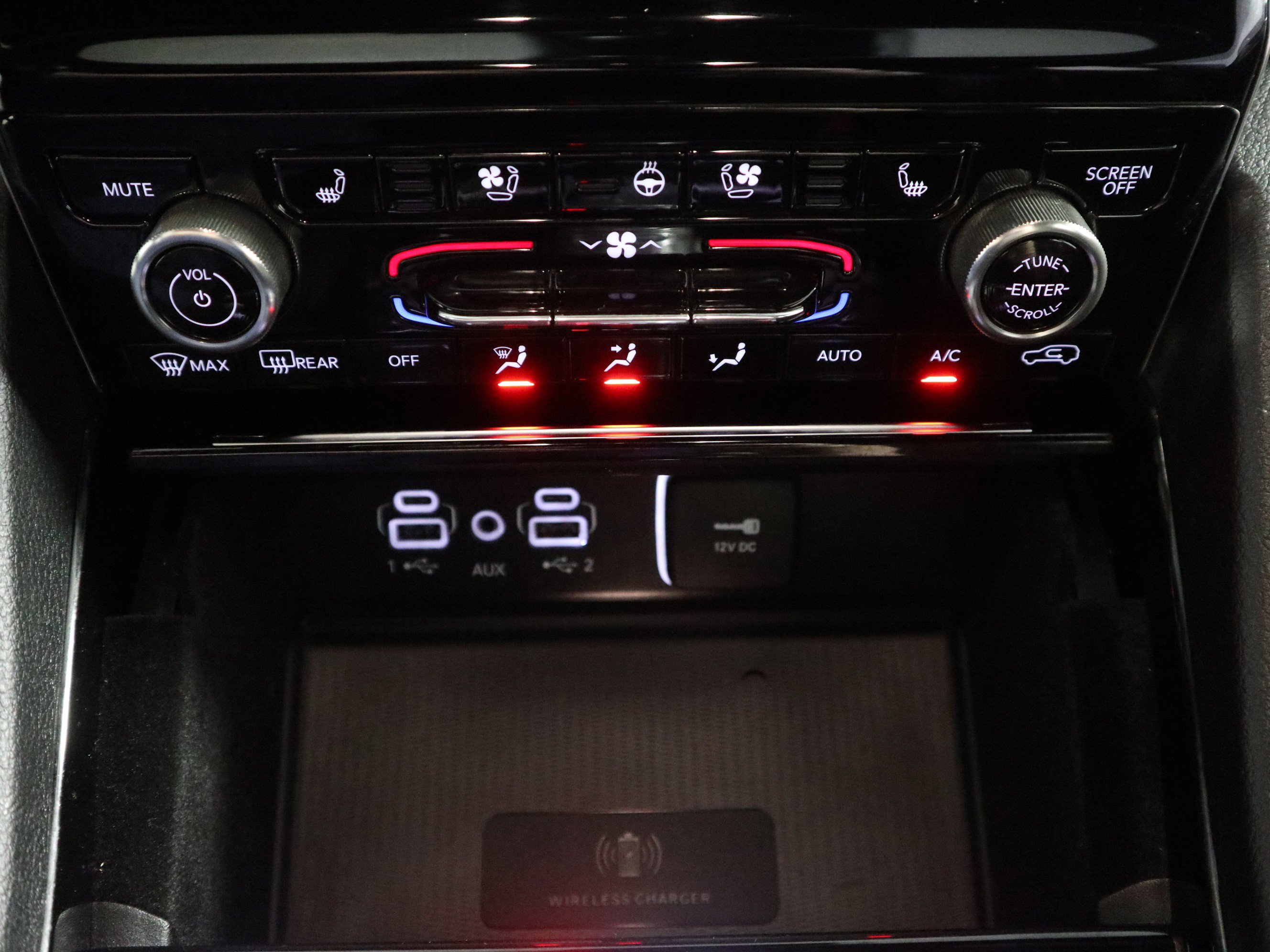 Used 2022 Jeep Grand Cherokee Overland w/ Luxury Tech Group IV image 25