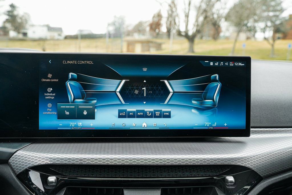 Certified 2025 BMW 430i xDrive Coupe w/ M Sport Package image 13