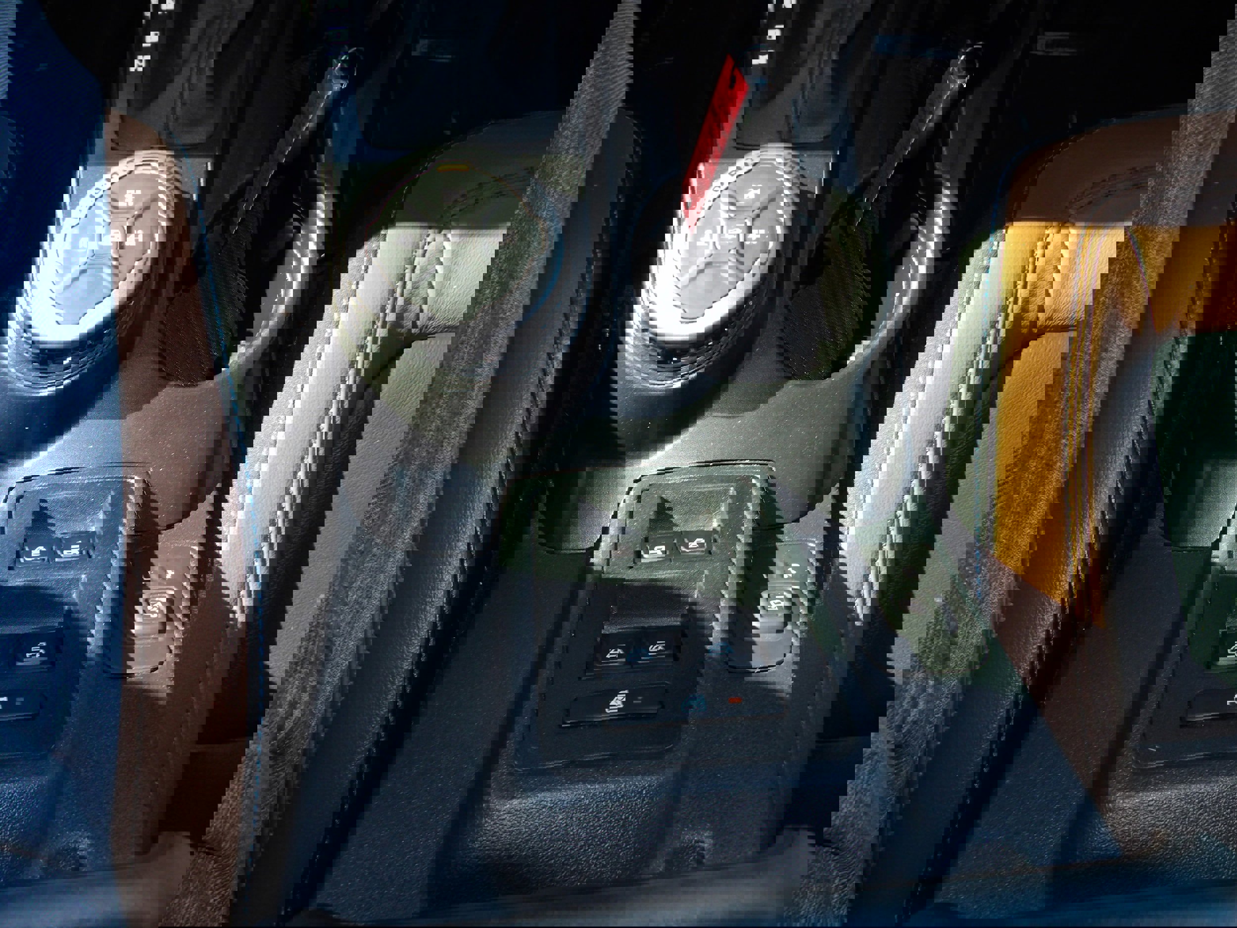 Used 2022 Ford Bronco Outer Banks image 21