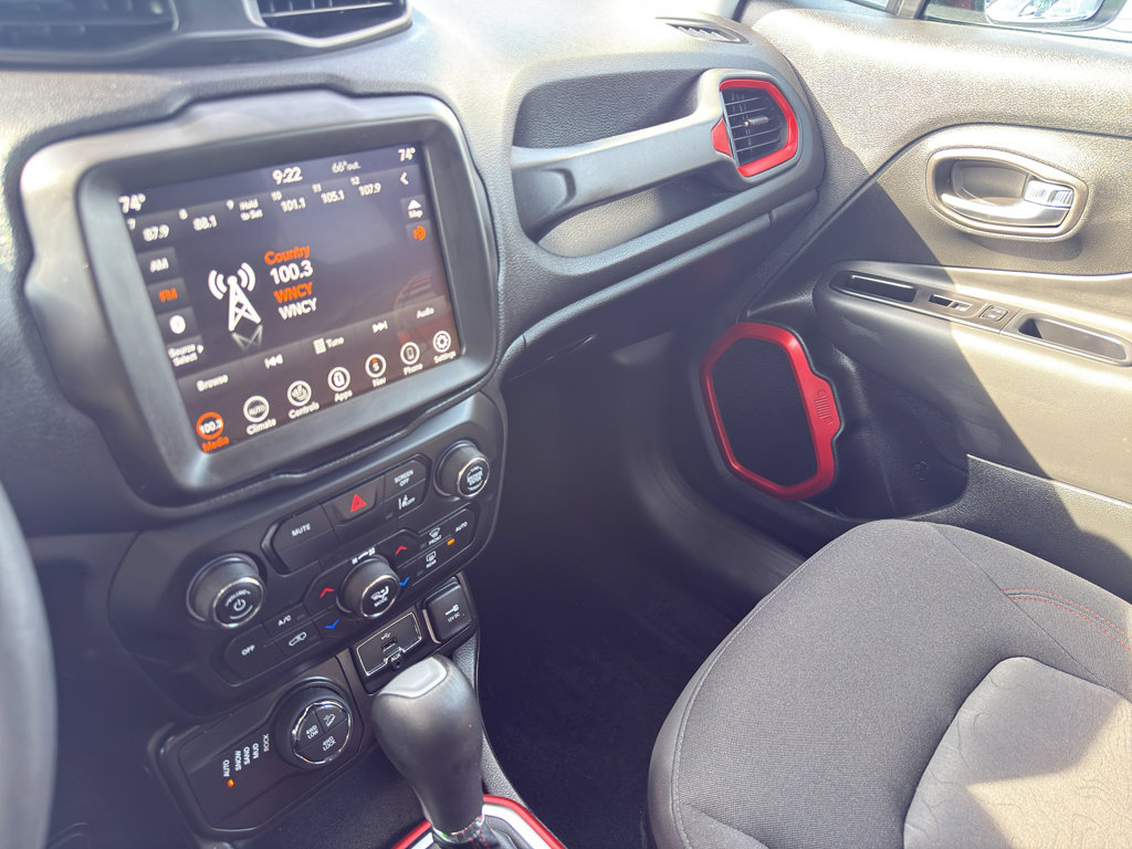 Used 2022 Jeep Renegade Trailhawk AWD/4WD image 21