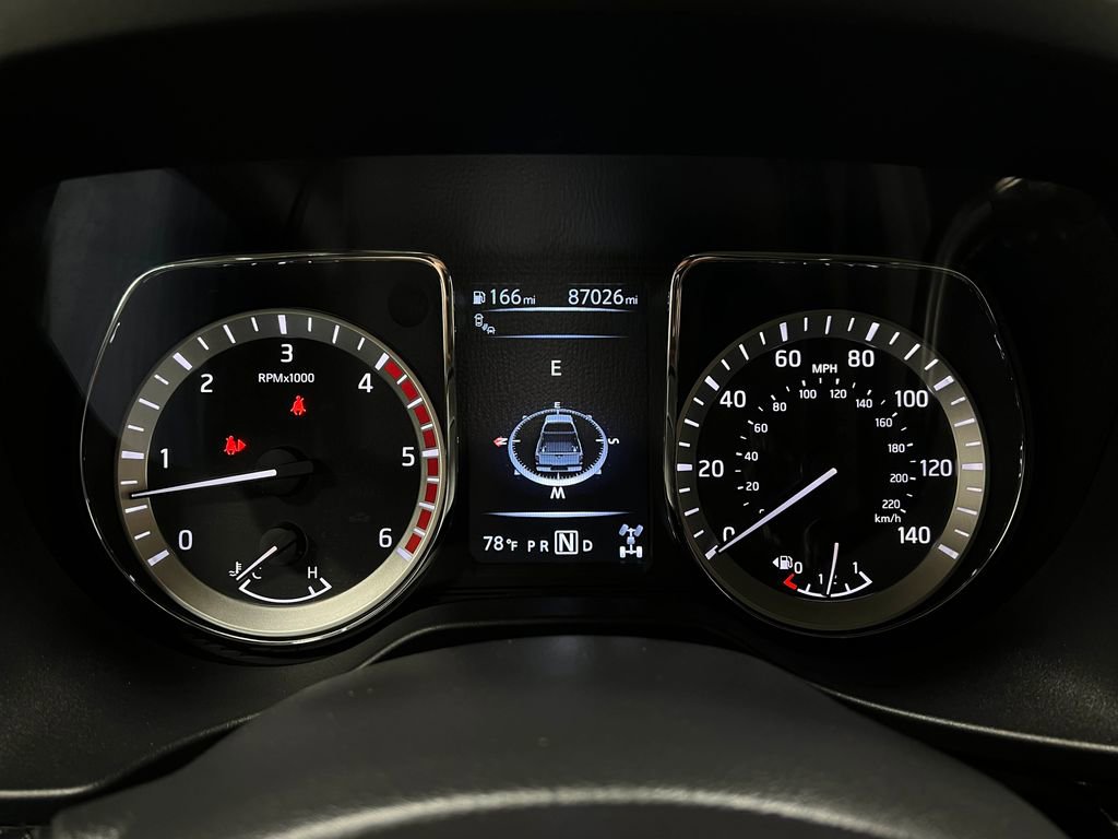 Used 2017 Nissan Titan PRO-4X image 22