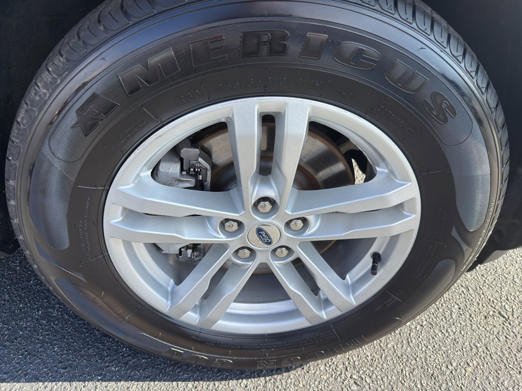 Used 2022 Ford Explorer XLT w/ Equipment Group 202A image 22