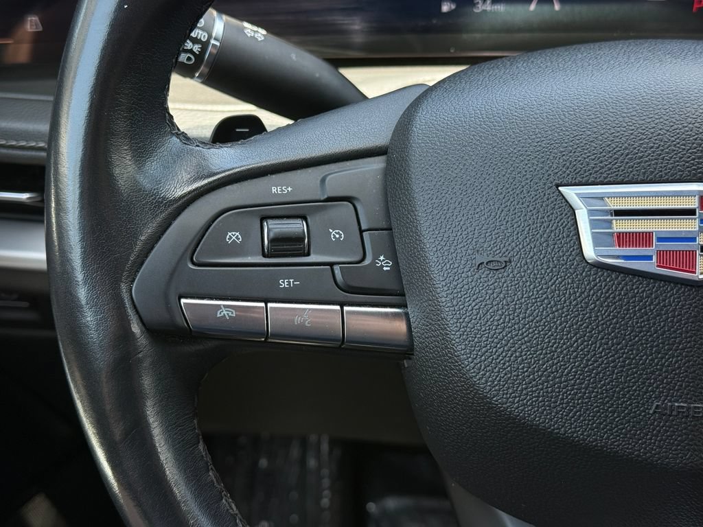 Used 2024 Cadillac XT4 Premium Luxury FWD image 30