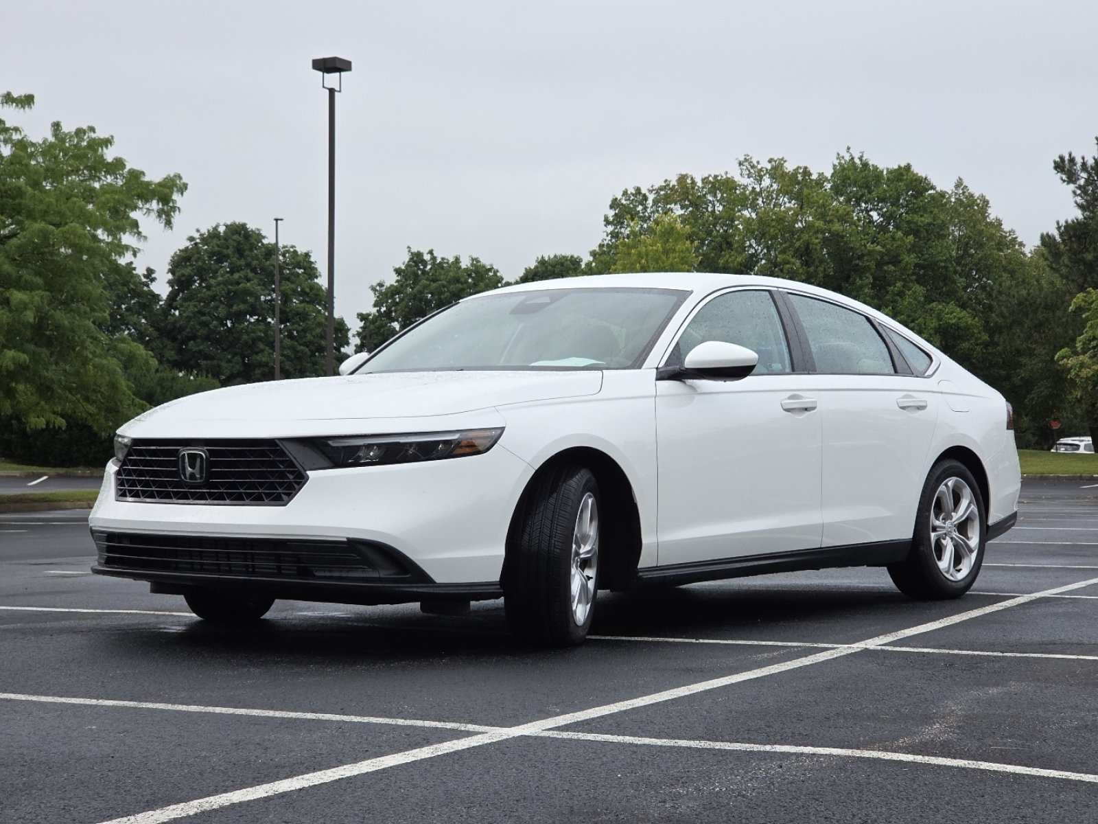 Used 2025 Honda Accord LX image 15