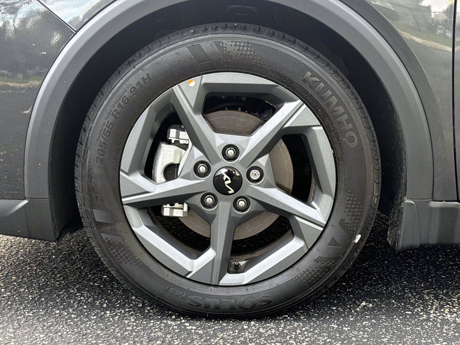 Used 2025 Kia K4 FWD image 30