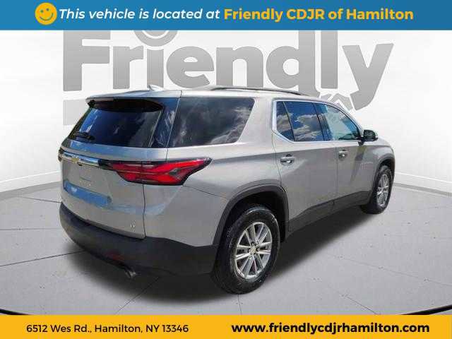 Used 2023 Chevrolet Traverse LT image 5