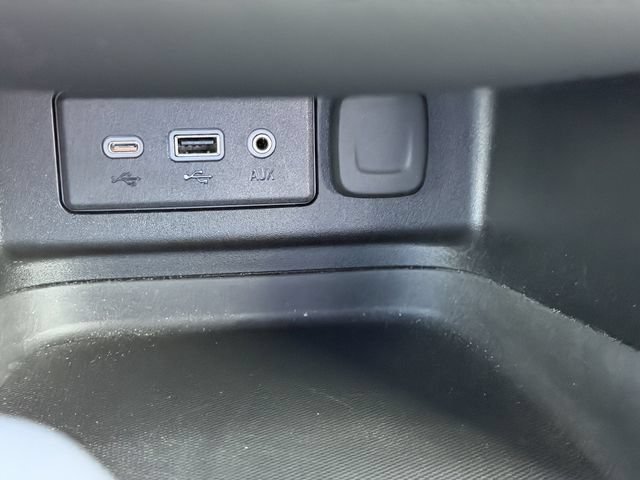 Used 2022 Chevrolet Equinox RS FWD image 24