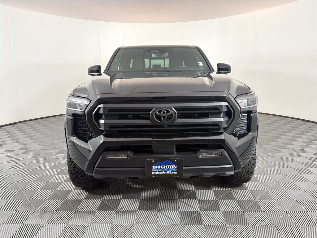 Used 2025 Toyota Tacoma SR5 AWD/4WD image 8