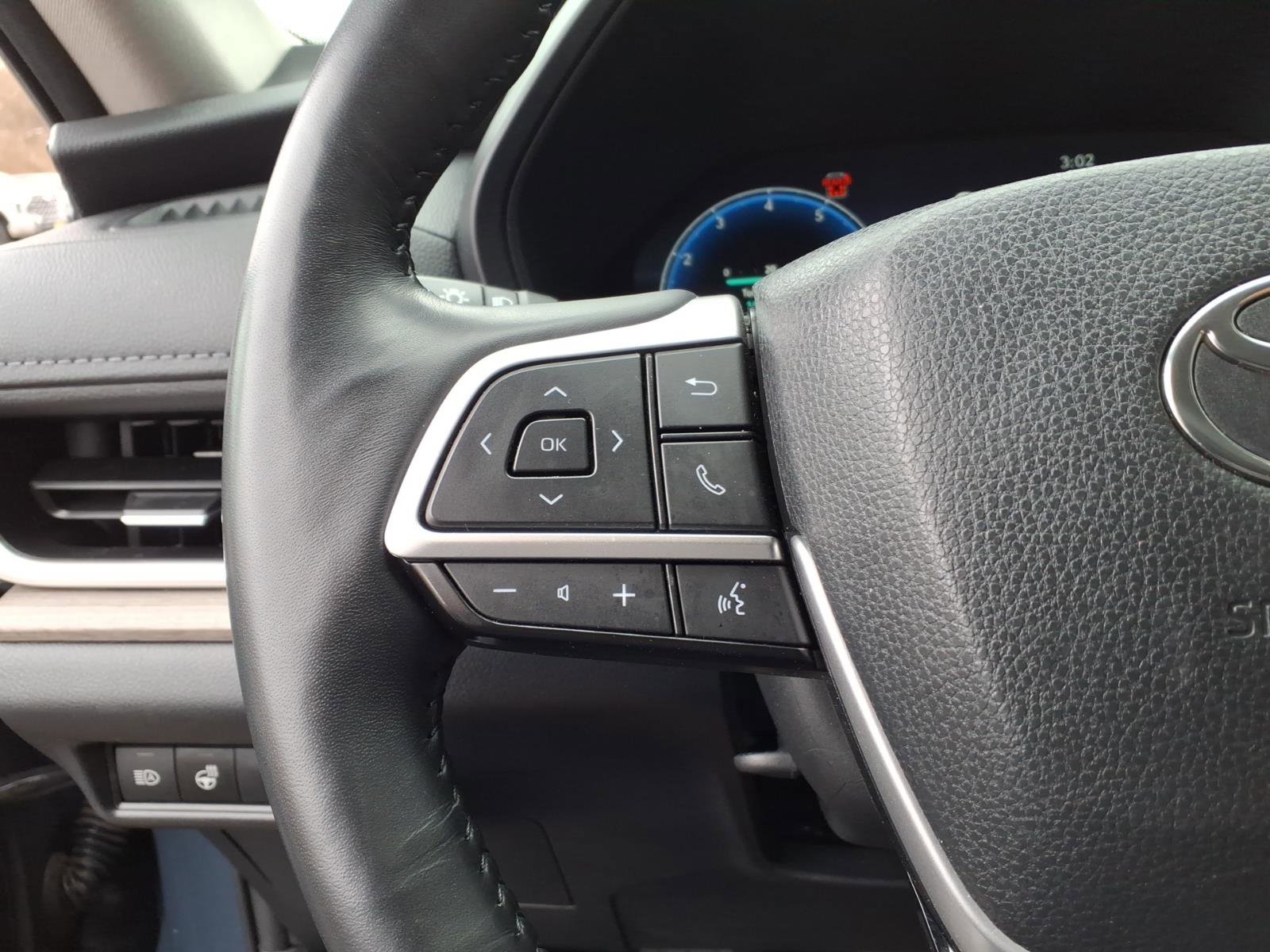 Certified 2024 Toyota Grand Highlander Platinum image 20