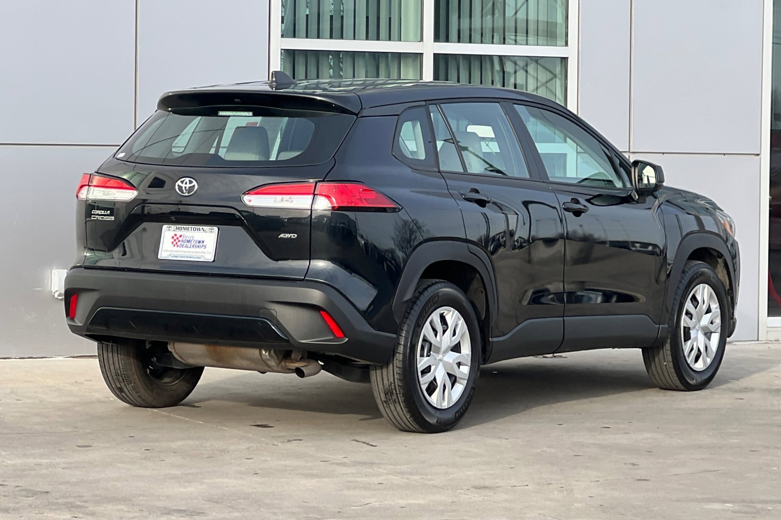 Certified 2025 Toyota Corolla Cross L image 4