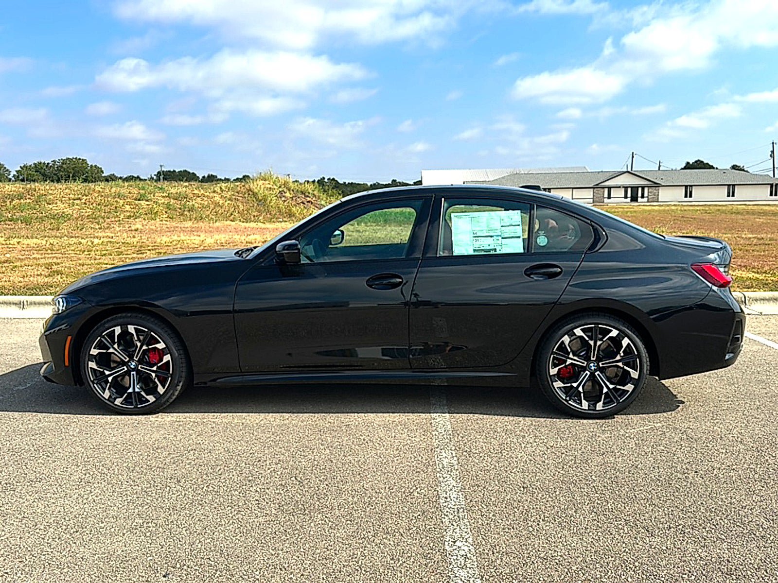 New 2026 BMW 330i Sedan w/ M Sport Package RWD image 5