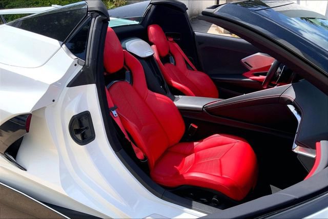 Used 2022 Chevrolet Corvette Stingray Preferred Conv w/ Z51 Performance Package RWD image 7