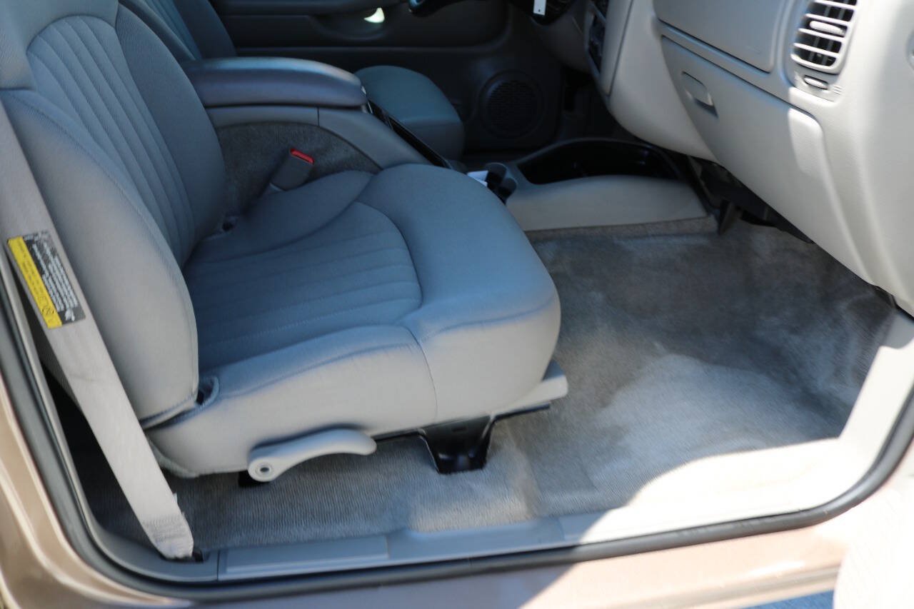 Used 2004 Chevrolet Blazer LS w/ Preferred Equipment Group AWD/4WD image 50