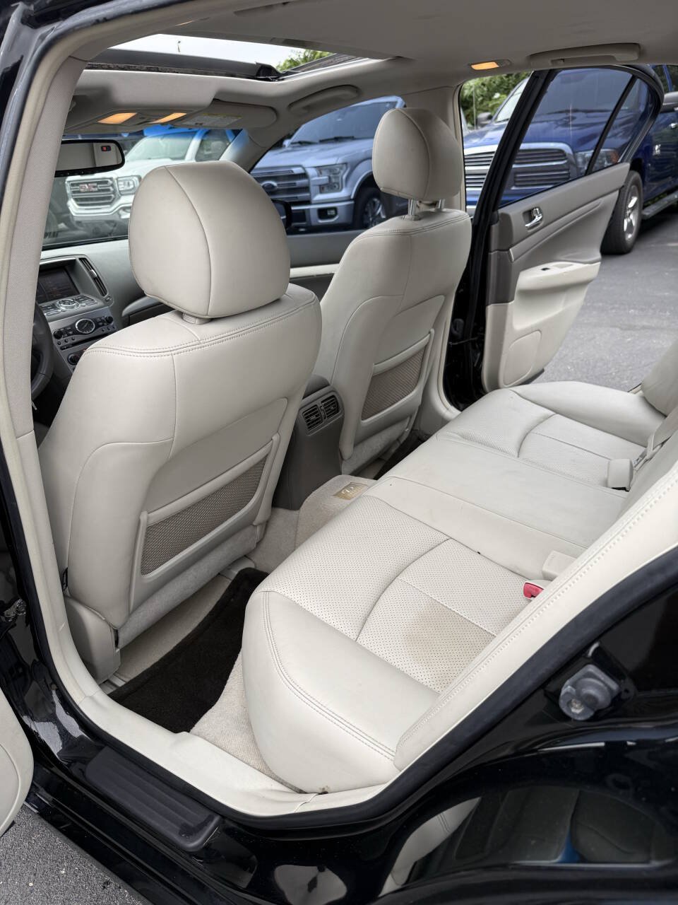 Used 2011 INFINITI G25 x w/ Moonroof Pkg AWD/4WD image 26
