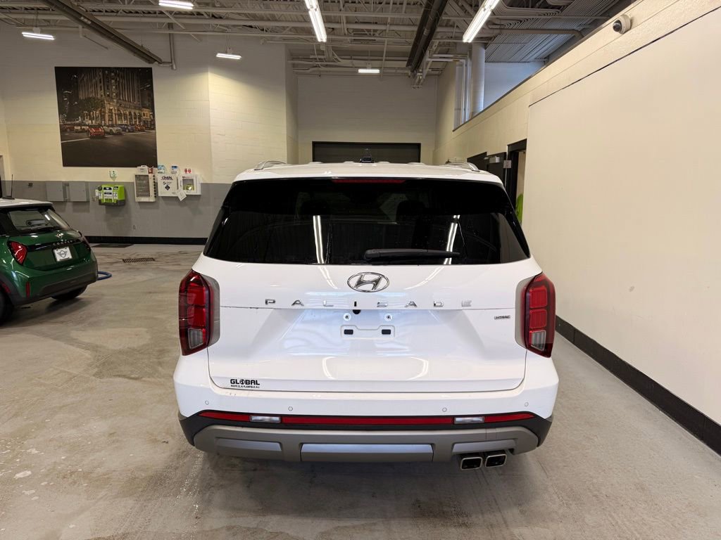 Used 2023 Hyundai Palisade SEL w/ Winter Package image 4