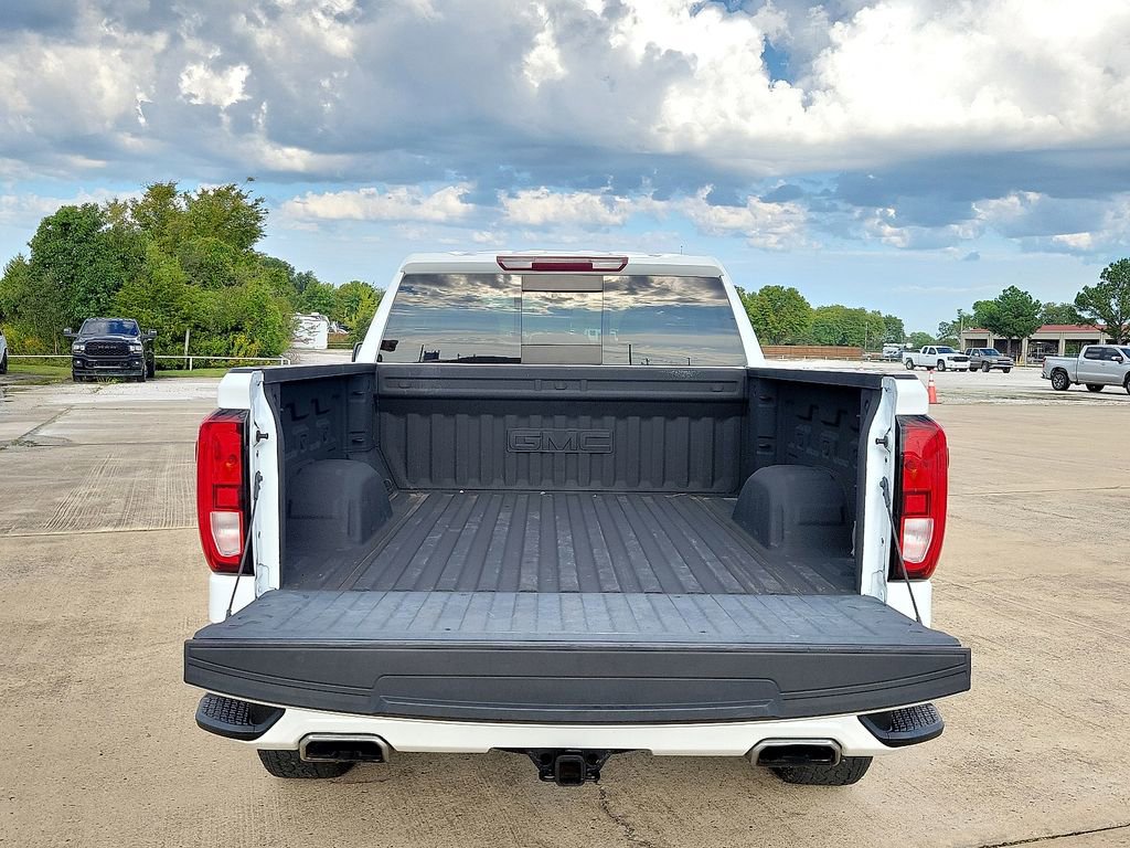 Used 2020 GMC Sierra 1500 Elevation w/ Elevation Value Package image 8