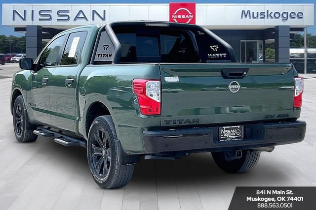 Used 2024 Nissan Titan SV w/ SV Bronze Edition Package AWD/4WD image 4