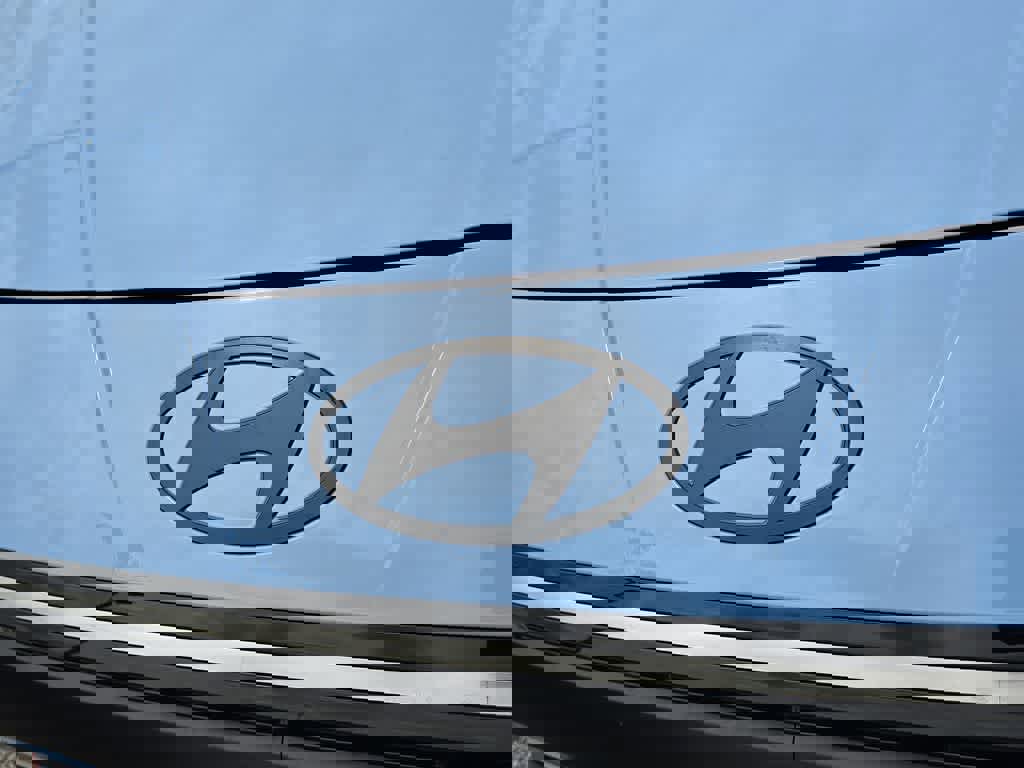 New 2026 Hyundai Elantra N FWD image 12