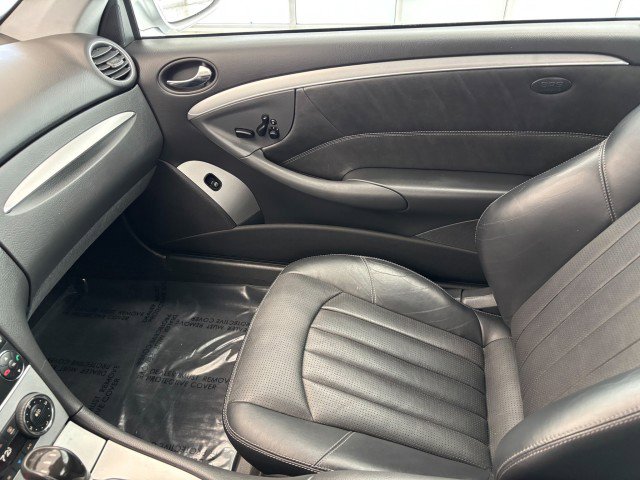 Used 2005 Mercedes-Benz CLK 55 AMG Coupe image 19