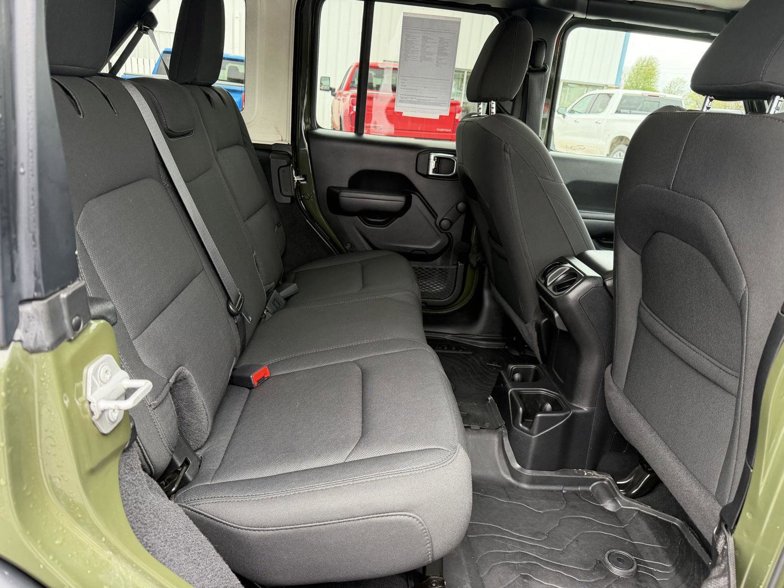 Used 2021 Jeep Wrangler Unlimited Sport AWD/4WD image 19