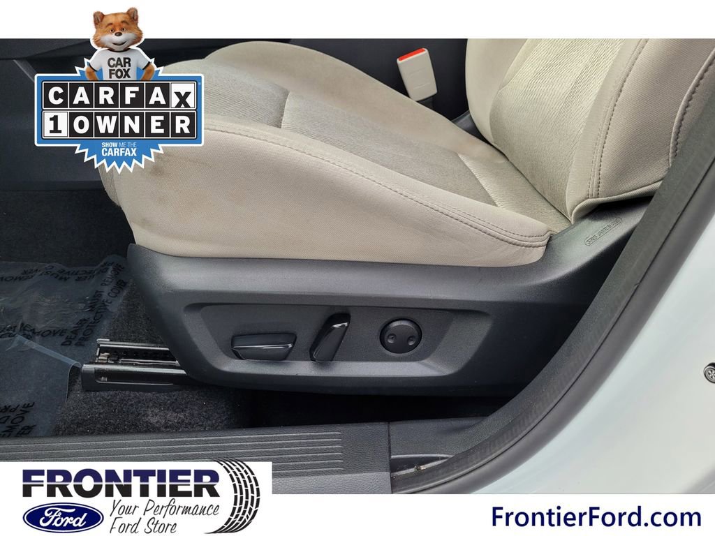 Used 2025 Nissan Rogue SV image 13