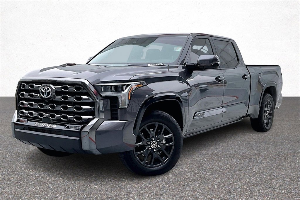 Used 2023 Toyota Tundra Platinum video 4