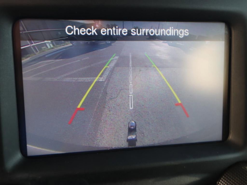 Used 2019 Jeep Wrangler Sport S image 4