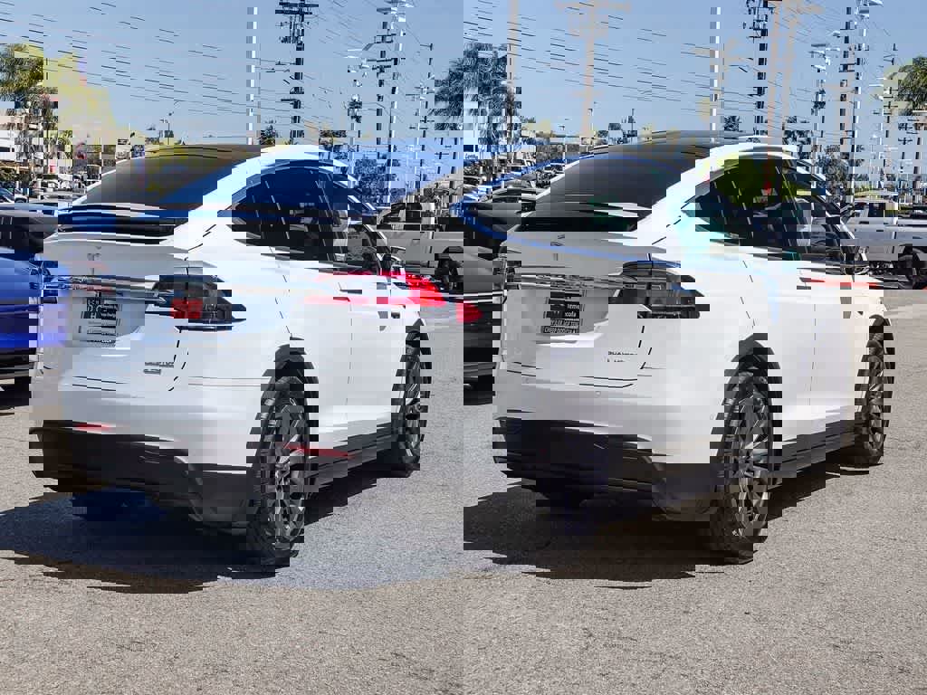 Used 2020 Tesla Model X Long Range image 4