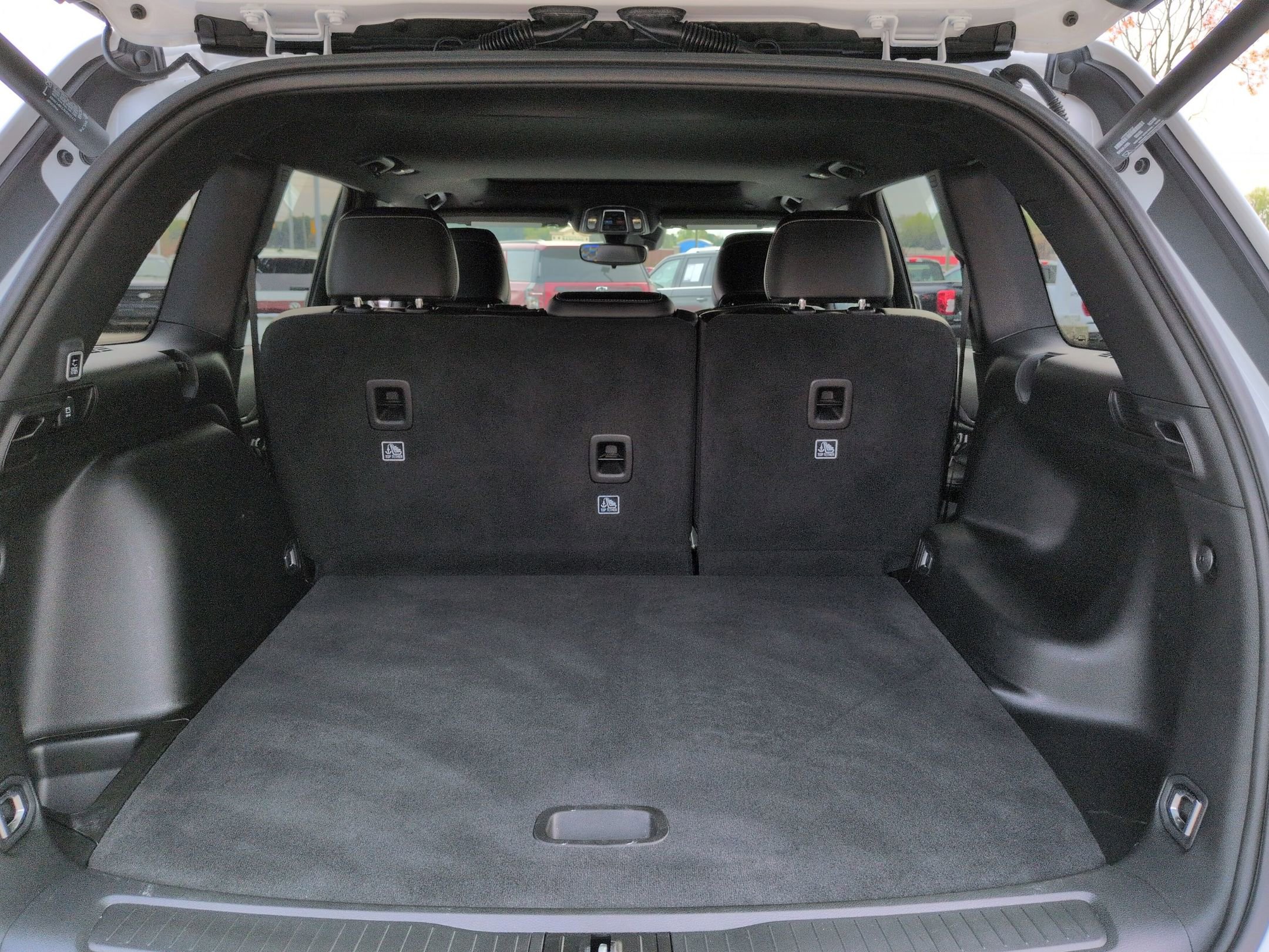 Used 2024 Jeep Grand Cherokee Altitude image 30