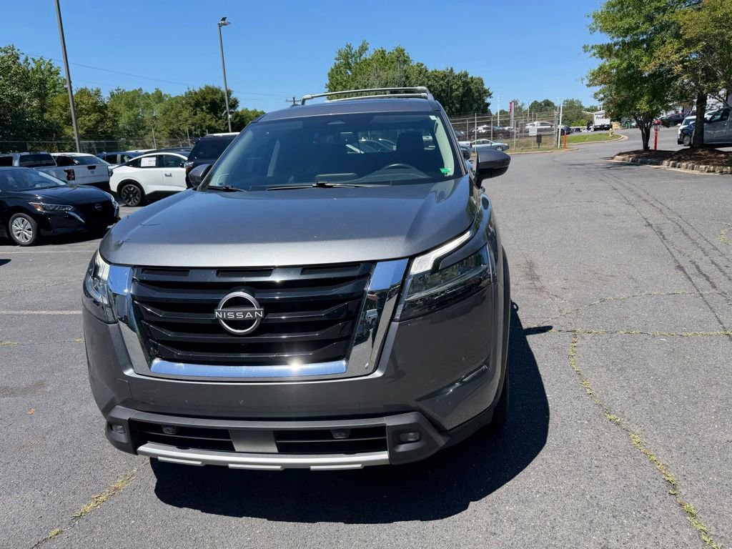 Used 2022 Nissan Pathfinder SL w/ SL Premium Package FWD image 8