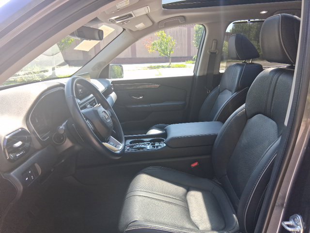 Used 2024 Honda Pilot Elite image 13