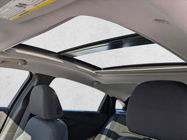 Used 2023 Chevrolet Malibu LT image 18