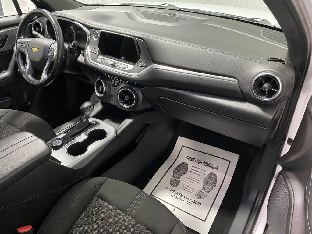 Used 2020 Chevrolet Blazer LT image 3