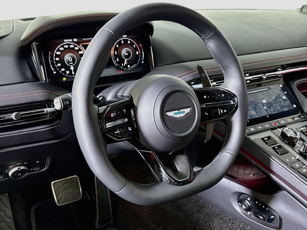 Used 2024 Aston Martin DB12 Coupe RWD image 10