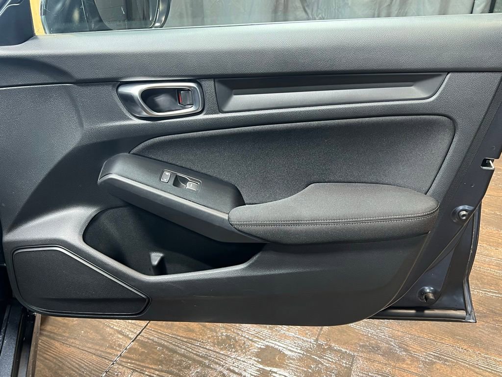 Used 2025 Honda Civic Sport image 19