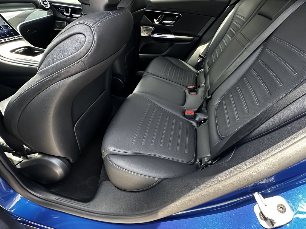 Certified 2025 Mercedes-Benz GLC 300 image 24