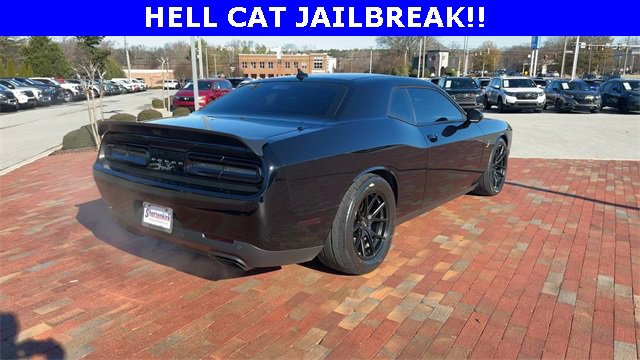 Used 2023 Dodge Challenger SRT Hellcat image 2