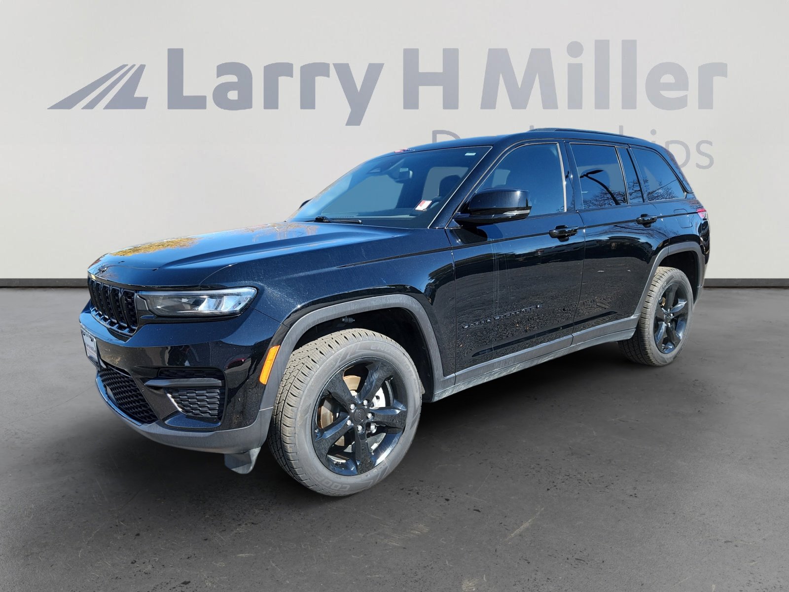 Used 2023 Jeep Grand Cherokee Altitude