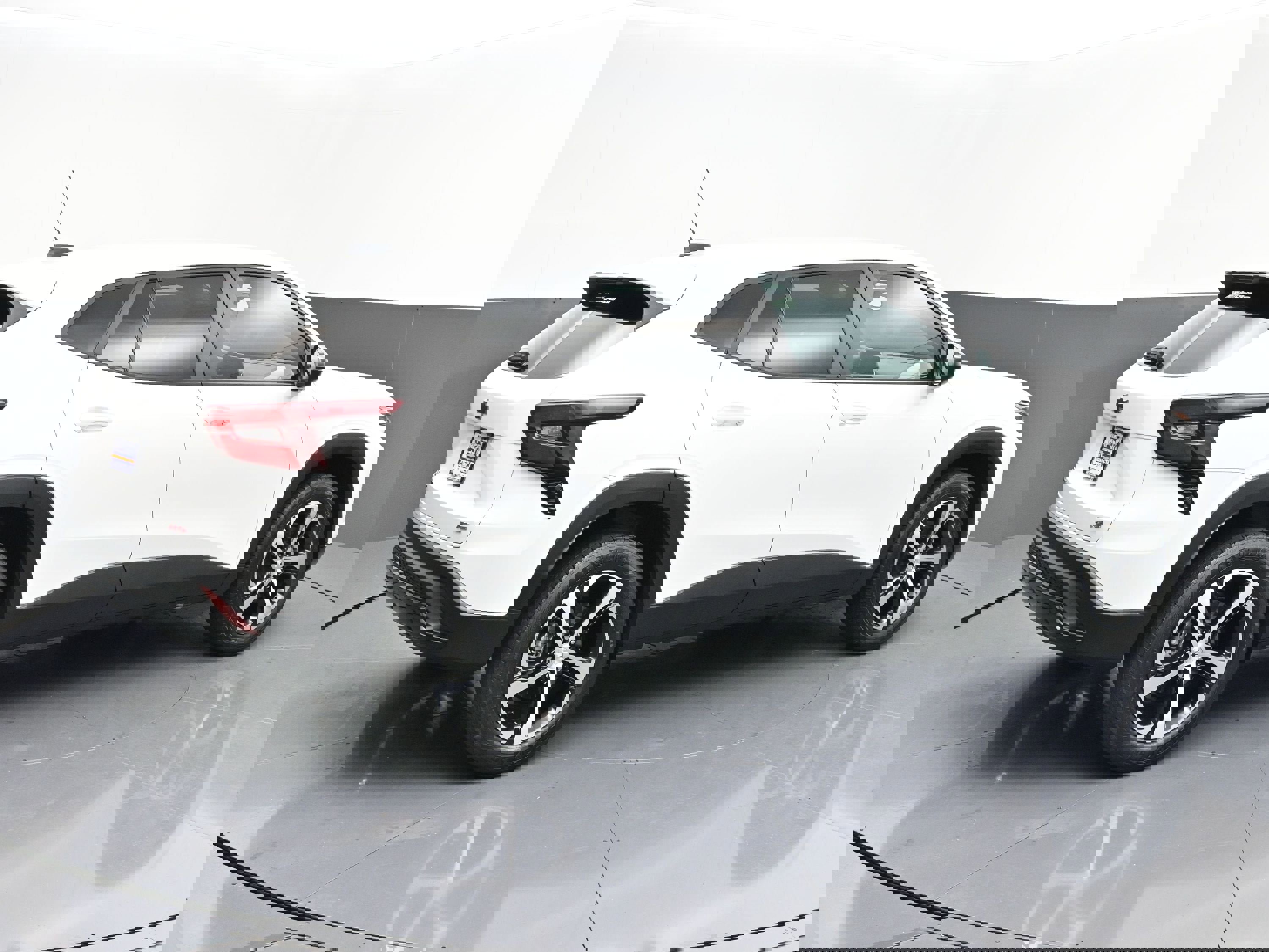 Certified 2024 Chevrolet Trax RS w/ Driver Confidence Package image 7